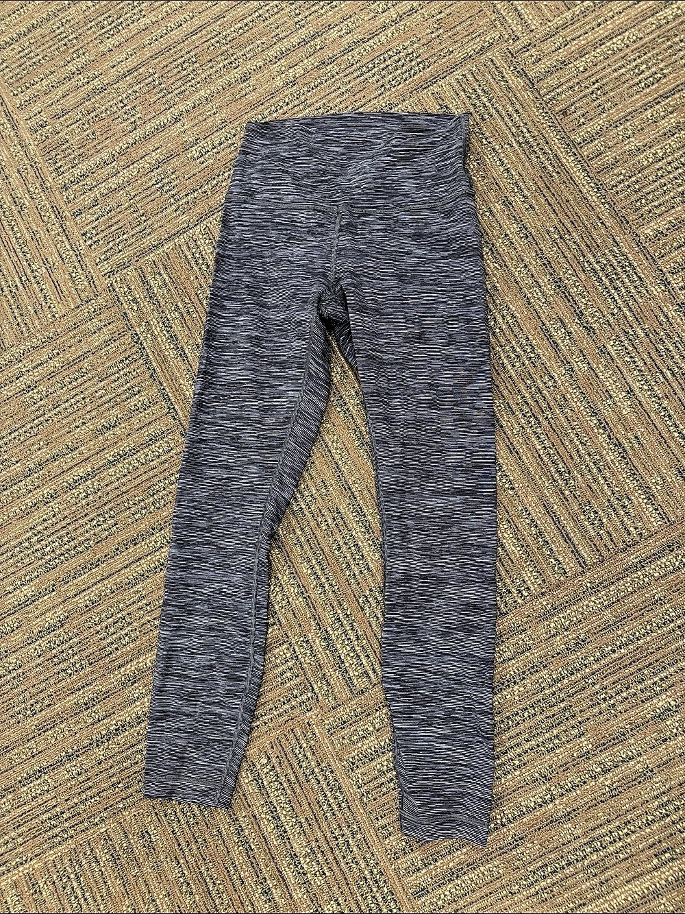 Lululemon Wunder Under High-Rise 7/8 Tight *Luxtreme 25" Gray Striped